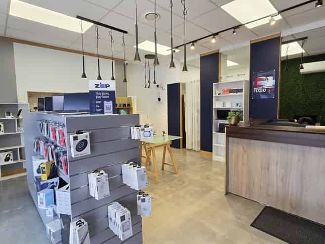 Sleek boutique in the City Centre