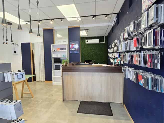 Sleek boutique in the City Centre