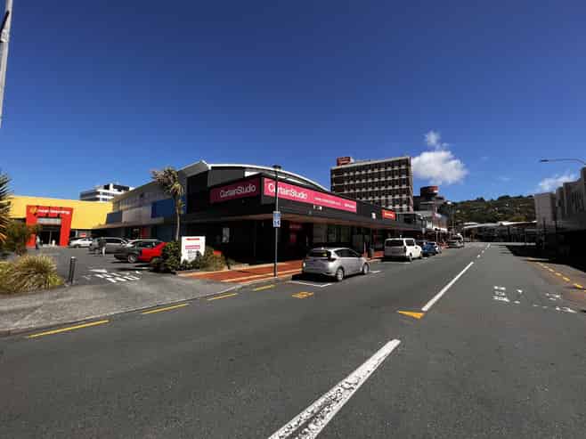 22 Shared Car parks!