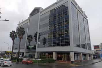 Full Floor available, can incl Signage Rights