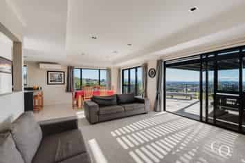 93 Falcon Drive, Welcome Bay