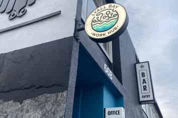 Affordable & Friendly WorkHub in Lyall Bay