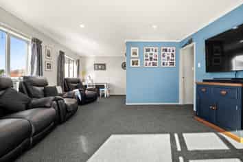 122 Henry Street, Waikouaiti