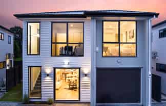 2/12 Chaucer Place, Blockhouse Bay