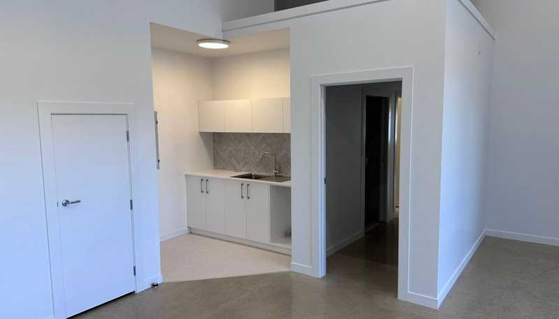 84 First Avenue, Avenues