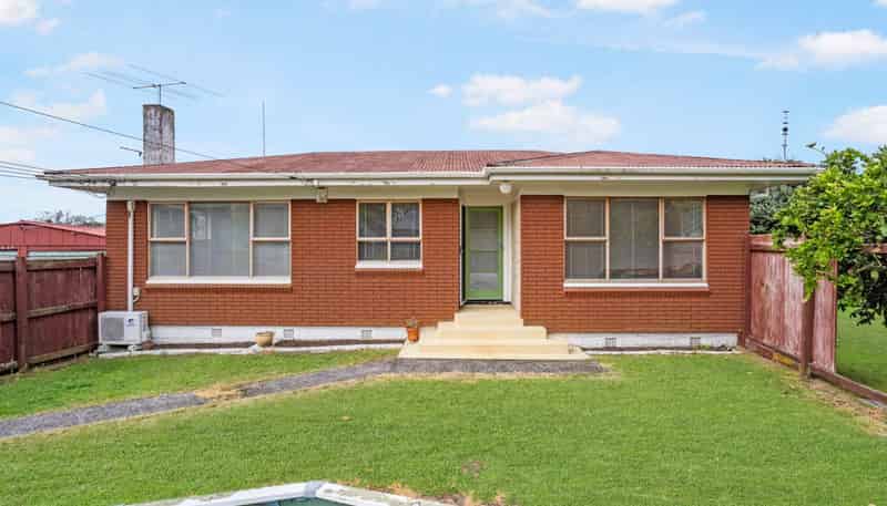 42 Landscape Road, Papatoetoe