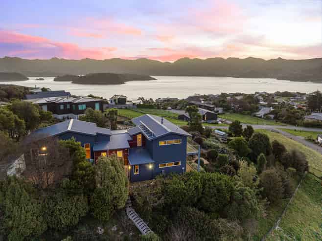 18 Stoddart Terrace, Diamond Harbour