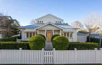 5 Clarence Road, Northcote Point