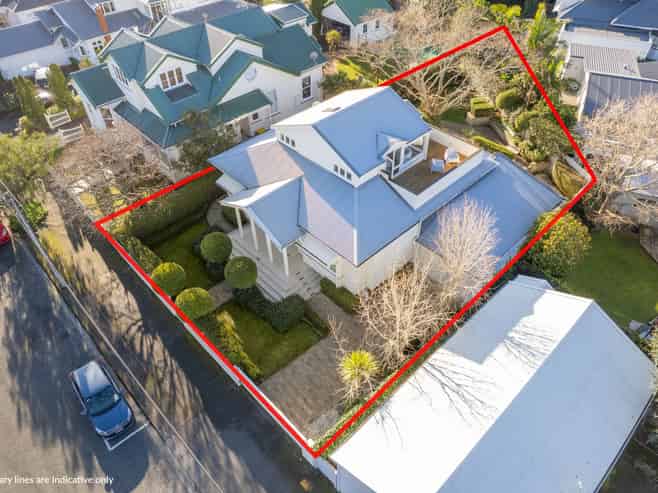 5 Clarence Road, Northcote Point