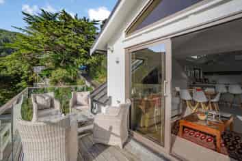 24 Korimako Road, Eastbourne