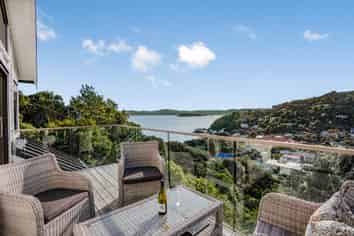 24 Korimako Road, Eastbourne
