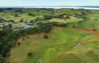 34 Cemetery Road, Pollok