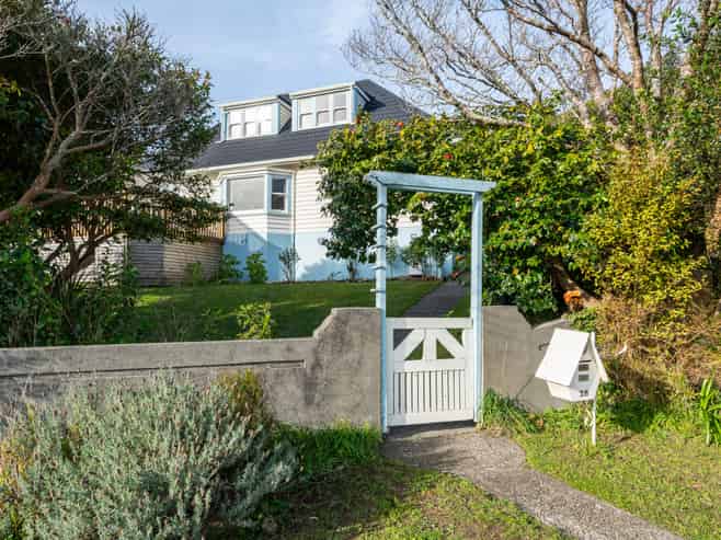28 Handyside Street, Tawa