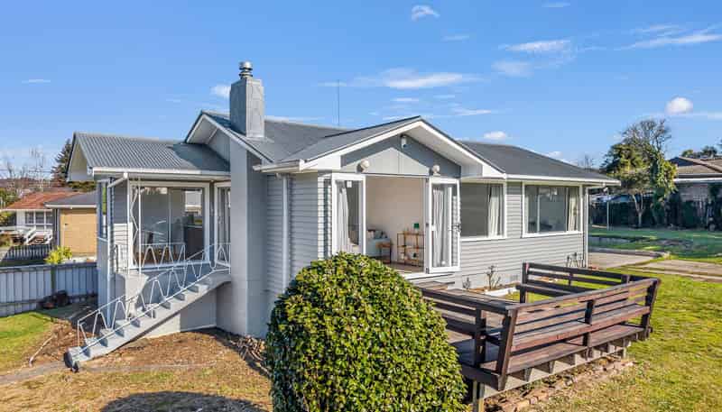 86 Edmund Road, Mangakakahi
