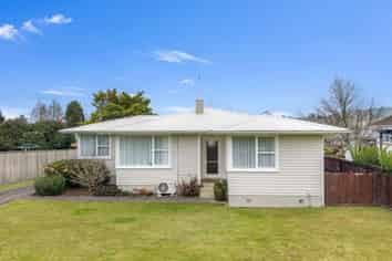 40 Roger Street, Pukehangi