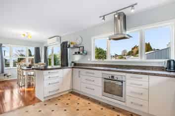 37 Elliott Crescent, Owhata