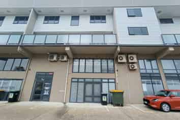 Affordable Ground level space in Manukau 