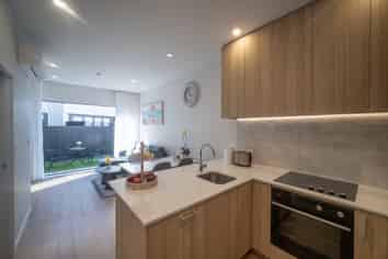 10/666B Great South road, Ellerslie