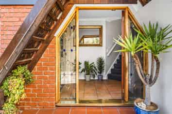 1/24a Larch Place, Casebrook