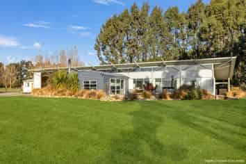 311 Lumsden-Dipton Highway, Lumsden