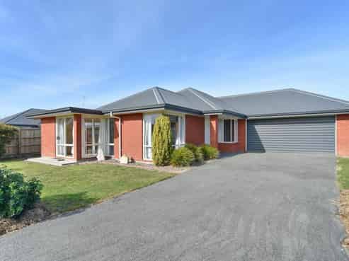 2C Hilton Drive, Amberley