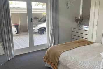 604 Park Road North, Parkvale