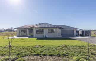 63 Farm Road, Waipukurau
