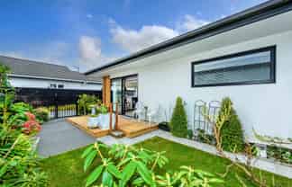 65b Aorangi Road, Bryndwr