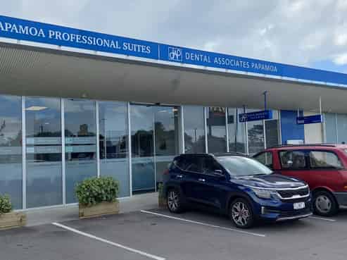 Modern business suite - Prime location
