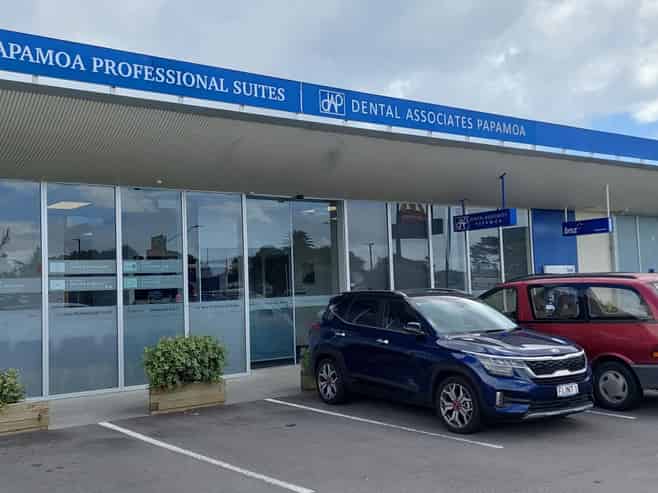 Modern business suite - Prime location