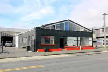 Solid Sydenham Industrial Warehouse