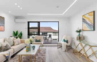 789D East Coast Road, Northcross