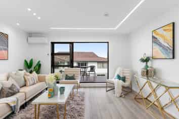 789D East Coast Road, Northcross