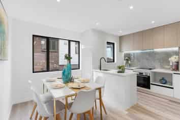 789D East Coast Road, Northcross