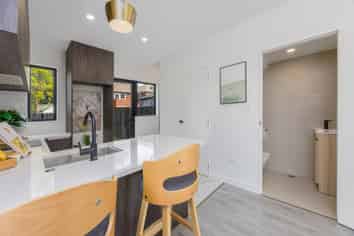 4/12 Highbury Street, Avondale
