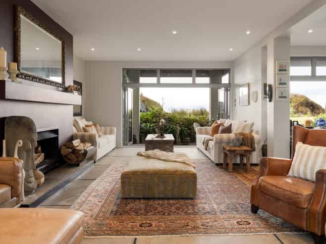 121 Pukehina Parade, Pukehina