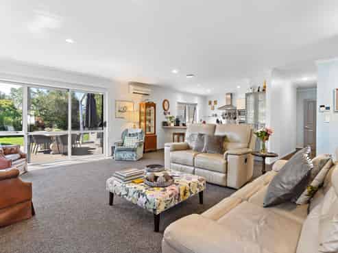 11A Humphries Street, Greytown