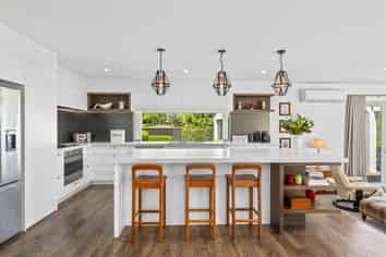 66 Gillespie Place, Acacia Bay