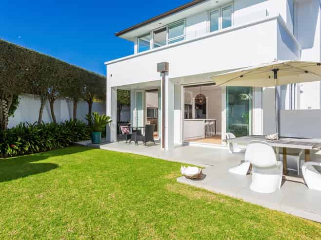  223B Hurstmere Road, Takapuna
