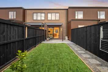 11 Whareponga Lane, Stonefields