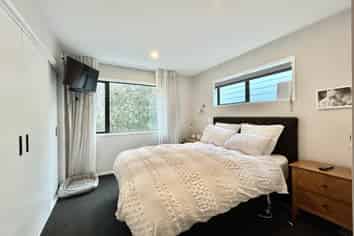 16 Mata Lane, Stanmore Bay