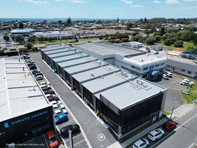 Ground floor commercial unit