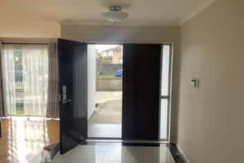 69 Killybegs Dr, Albany