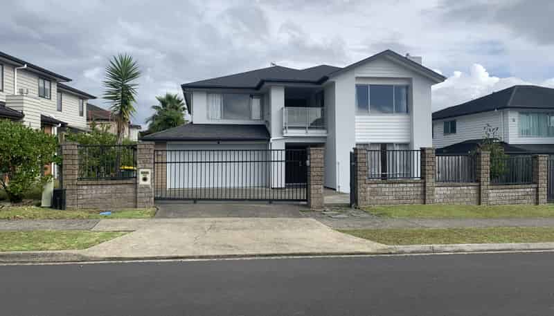69 Killybegs Dr, Albany
