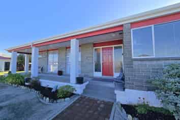 135 Hall Street, Hokitika