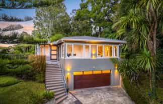 1 Huia Road, Titirangi