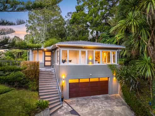 1 Huia Road, Titirangi