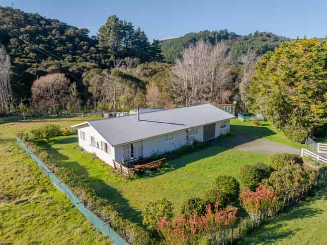 5421 Masterton Castlepoint Rd,, Castlepoint