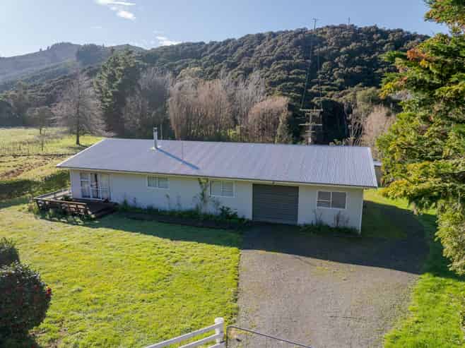 5421 Masterton Castlepoint Rd,, Castlepoint
