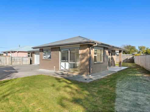 42 Fergusson Street, Solway